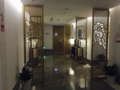-新盈光·云会所(百丈东路店)