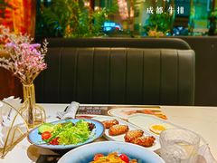 -尊品牛排(沙湾印象汇店)