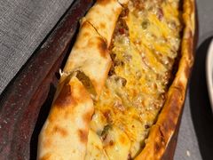 牛肉奶酪皮塔饼-Efes Turkish & Mediterranean Cuisine 艾菲斯餐厅(陆家嘴店)
