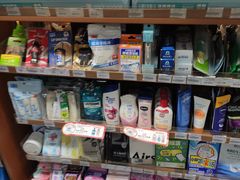 -全家便利店(上海南站站店)