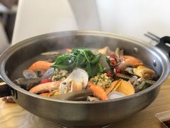 皇后无水火锅-派派茶客(金杏花园店)