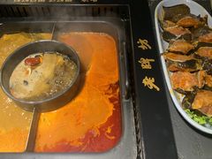 -老牌坊云南鱼豆花火锅(哈西万达店)