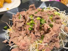 白灼牛肉-天宝食坊·啫啫煲大排档(西华路店)