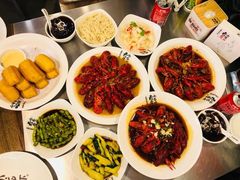 -龙巢盱眙龙虾·牛蛙·烧烤宵夜(八卦岭店)