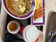 日式天妇罗铿鱼汤乌冬-皇室宴会厅(香港迪士尼乐园)