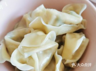 特色推荐：还是超级推荐56烤包子家的烤包子