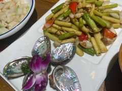 -黄泥岗·地道湖北菜(奥特莱斯店)