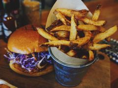 -ROAST coffee & eatery