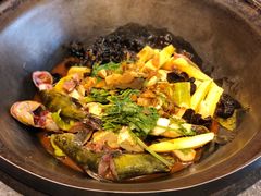嘎鱼锅-缘福乡村铁锅炖民宿(八达岭店)