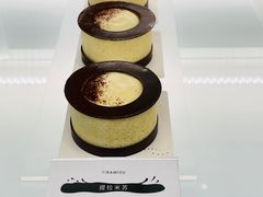 -潮一不贰·法式甜品·生日蛋糕·西式简餐(外滩店)