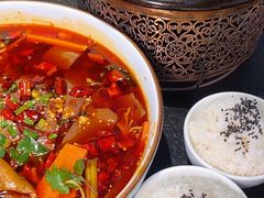 -万重锦·人文川菜馆(骡马市店)