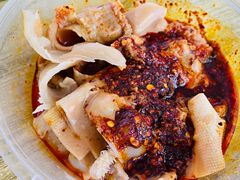 旁边买的豆皮涮牛肚-清真·宏顺祥卤汁凉粉(大皮院店)