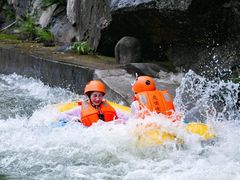 -虎啸峡漂流