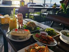 -Green Tree Rest. & Pub