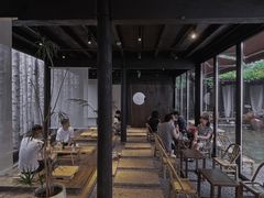 大堂-Metal hands·铁手咖啡