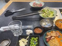 -臻牛烤肉