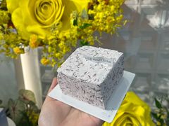 -山与蓝·轻糖鲜果蛋糕(勒泰店)