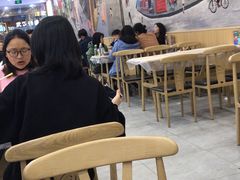 大堂-江城燕子大排档(江汉路步行街店)