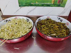 -闫家驴肉火烧(五四店)