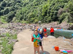 -安吉龙王山峡谷漂流