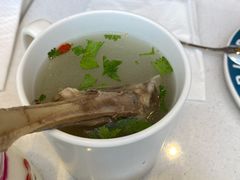 能喝汤的手抓羊排-提雅新疆炒米粉(青岛万象城店)