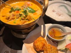 -大头虾越式风味餐厅(光明广场店)