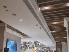 -雍和会海鲜姿造自助(湖东路店)
