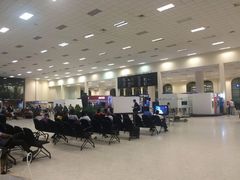 -班达拉奈克国际机场