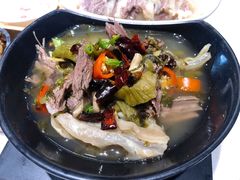 酸汤牛腩-新仙清汤牛腩(铜锣湾店)