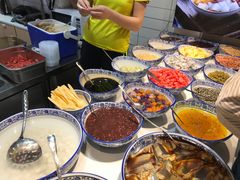 -八一路好吃街(雨田商务大厦店)