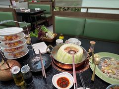 -得意咚瓜·顺德鱼生·冬瓜火锅(深圳首店)