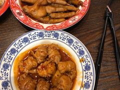 -爆炸头阿姨小四川正宗川味小吃(无任何分店)