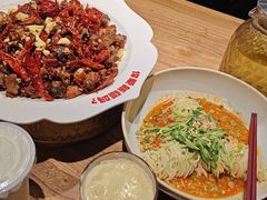 -巴扎屋大盘鸡·新疆菜(汇嘉时代店)