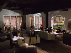 -穹六人间 people 6(岳阳路店)