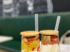 -安格丽娜·狗咖·猫咖羊驼咖(春熙路百盛商场店)