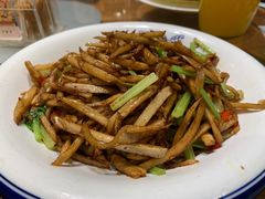 -黄泥岗·地道湖北菜(奥特莱斯店)