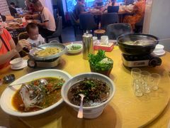 -巢爷老味(东方红店)