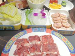 鲜羊上脑嫩肉-京悦南门涮羊肉·羊蝎子火锅(田林路店)