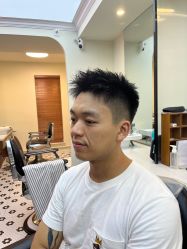 -理昂男士理发店 Barber shop