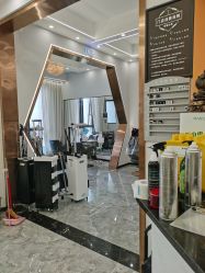 -V8潮牌·接发烫染连锁