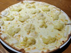 -JINNS锦时 steak&pizza(浸信会礼拜堂旧址店)