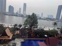 -曼谷湄南河畔华美达广场酒店