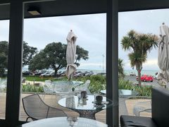 -Takapuna Beach Cafe