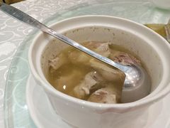 清炖土猪汤-鹅城