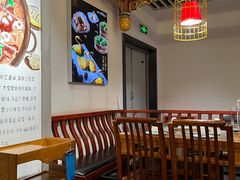 -小天鹅火锅·一线江景洪鼎旗舰店(洪崖洞店)
