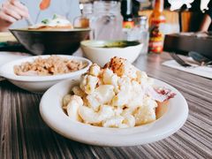 -Highway Inn Kaka'ako