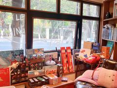-橡皮书店(翠湖北路店)