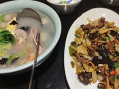杭派三鲜汤-老头儿油爆虾·知味杭州(爱琴海购物中心)