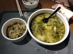 -大食代美食广场(上海中心店)