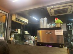 -CowCow其其·牛杂咖啡公司(六运店)